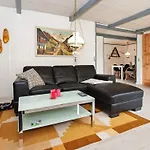Дом отдыха 4 Person In Hejls-by Traum