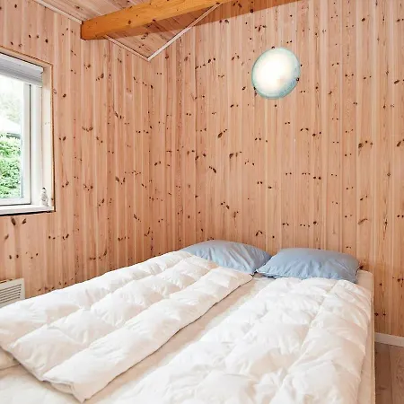 4 Person Holiday Home In Hejls Holiday home *