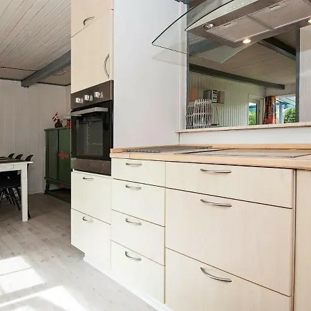 Holiday home 4 Person Holiday Home In Hejls *